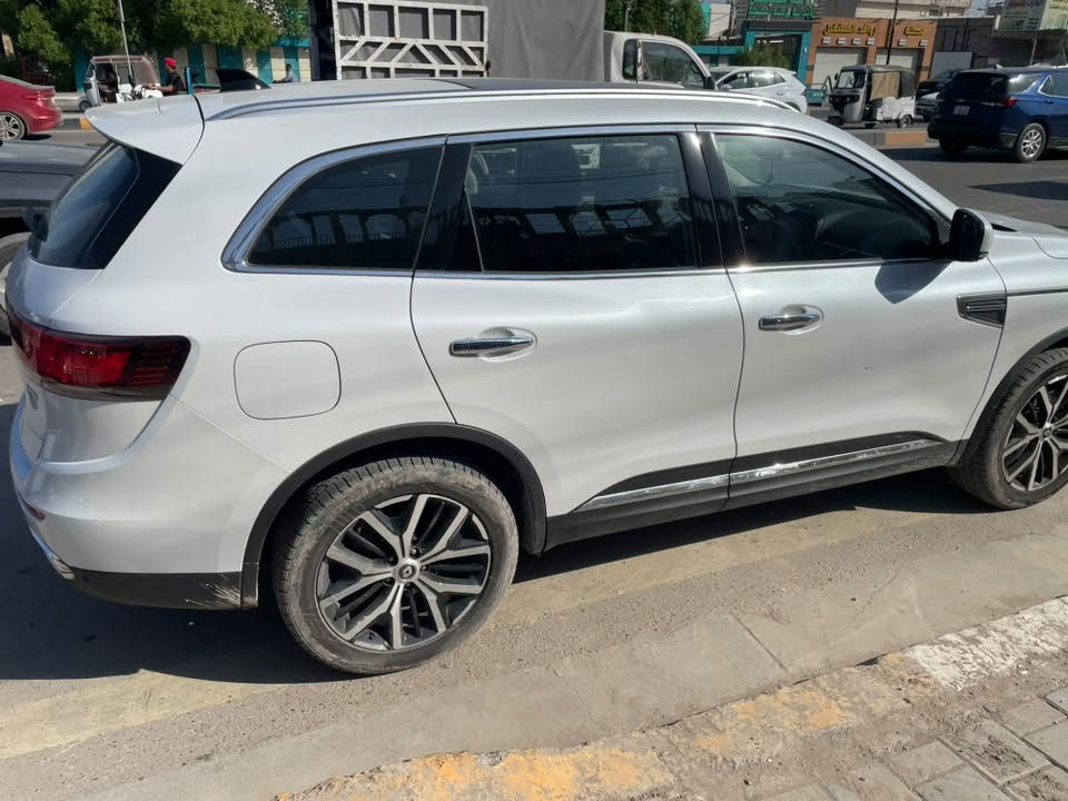 للبيع: رينو كوليوس LE موديل 2024
🚘 Renault Koleos LE 2024 – رقم أربيل

💰 السعر: 21,500 دولار (قابل للتفاوض بالمعقول)

* 📍 استلام شركة

* 📅 موديل 2024

* 🛣️ الممشى: 20,000 كم فقط

* 🛡️ ضمان الشركة لمدة 5 سنوات

* 🚗 رقم أربيل

* ⚙️ محرك 2.5 لتر بقوة 170 حصان مع جير X-Tronic CVT ونظام دفع رباعي (4WD). (Renault العراق)

المواصفات:

✅ فتحة بانوراما

✅ مقاعد جلد

✅ تبريد وتدفئة للمقاعد الأمامية

✅ شاشة كبيرة مع Apple CarPlay

✅ كاميرات وحساسات

✅ تشغيل بصمة ودخول ذكي تشغيل عن بعد

✅ باب خلفي كهربائي

✅ نظام صوت Bose

✅ مثبت سرعة

✅ إضاءة LED

✅ جنوط ألمنيوم

السيارة بحالة ممتازة جدًا، استخدام شخصي، نظيفة وجاهزة للفحص بأي مكان.

📞 للاستفسار: ***********
