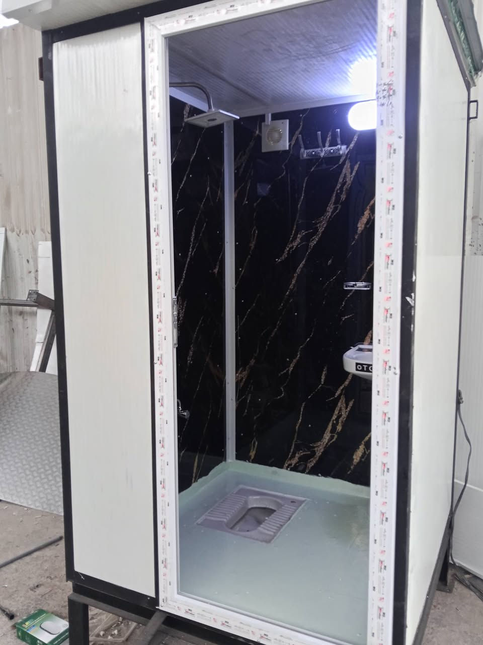 حمام تواليت سندوبج بنل
قياس 133×133 
مغلف بديل الرخام 
السعر 875 الف 
للححز 
***********
العنوان بغداد
