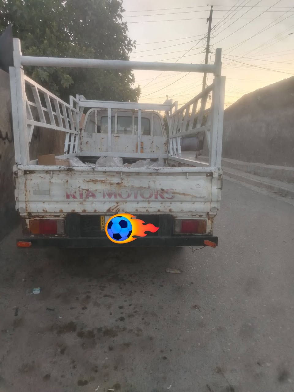 سلام عليكم
كيا بنگو موديل 93 بيه خيط بخار
شاصي رقم شاصي مكفول راعيها يريد
تحويل شراط تحويل رقم بغداد
توصل علئ رقم الهاتف ***********
