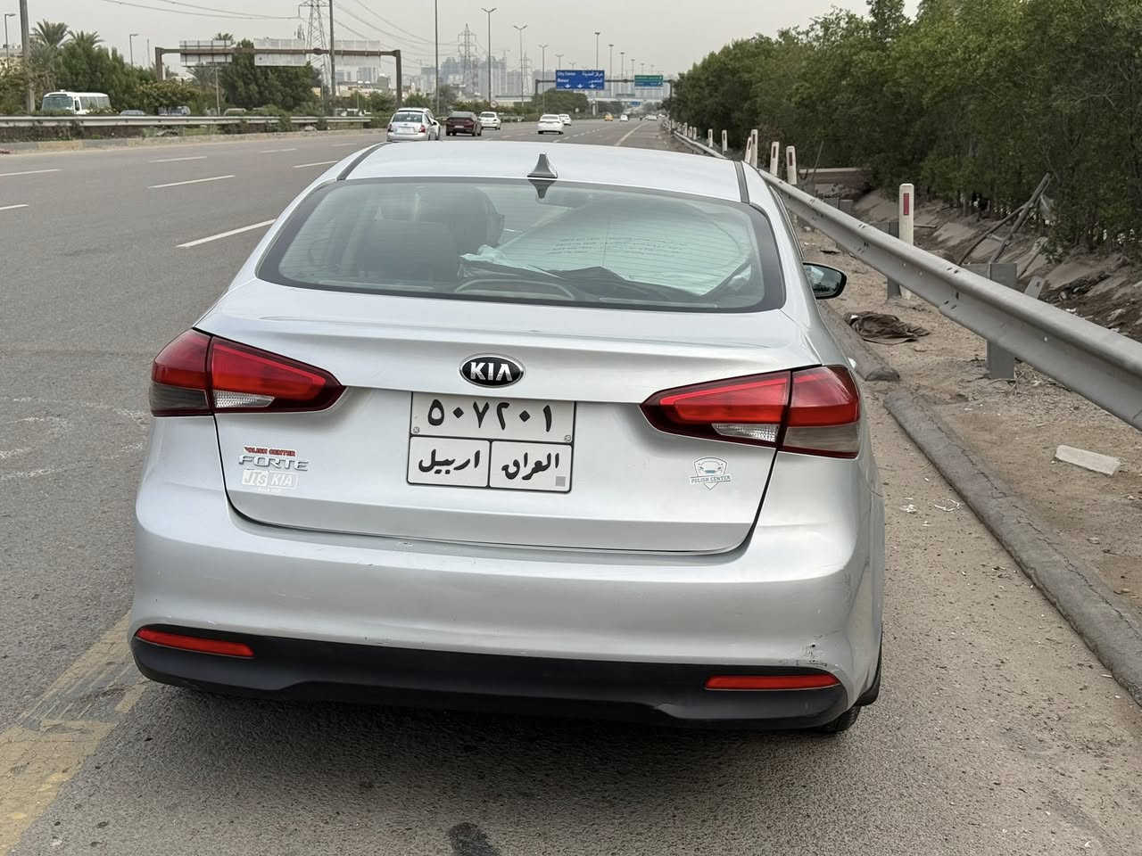 السلام عليكم
كيا فورتي 2018 

محرك 2000 دوش 

ماشية 64 الف مايل 

حادثها الباب الخلفي والجاملغ 

صدر جديد تخم تاير جديد باتري جديد 

رقم اربيل باسمي تحويل ثاني يوم 

السعر 118$ ورقة 

الرقم ***********
