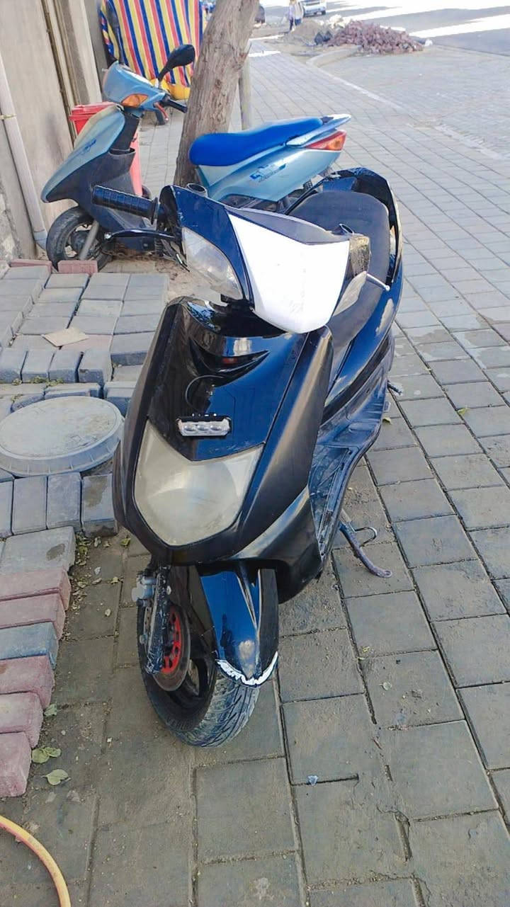 سلام عليكم سكنس نثيه ١٤٠ للبيع
دراجه كلشي مابيه نظيفه شغاله سلف هندر رايده ٣٥٠ وبيه مجال قليل


**إذا كنت صاحب هذا الإعلان وتريد حذفه لأي سبب، رجاءا أرسل رسالة إلى الدعم الفني**