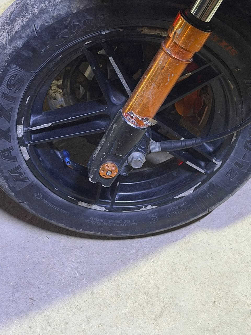 سكنس فحل للبيع مكينه ٦٣ بلادي تزويدها من الرمبه دراجه هاون بيها ويل كب وتايرات جلاتين  كور مشطب دراجه كفاله من كلشي والتزويد الباقي كدامكم اذا متعرف بالمزود لتكسر بسعرها


**إذا كنت صاحب هذا الإعلان وتريد حذفه لأي سبب، رجاءا أرسل رسالة إلى الدعم الفني**