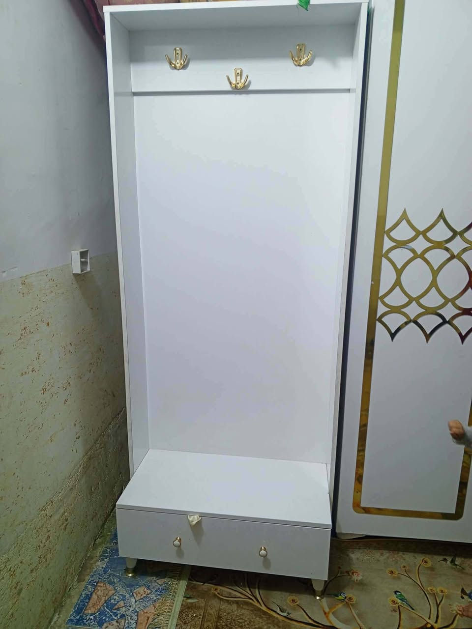 السلام عليكم 
غرفه نوم ام الاربعه نجاره عراقيه نضافته 100/100   ترهم اطفال وترهم غرفه زواج الشراي بي خير ويدلل متواجد عالفيس هذا رقمي ***********
