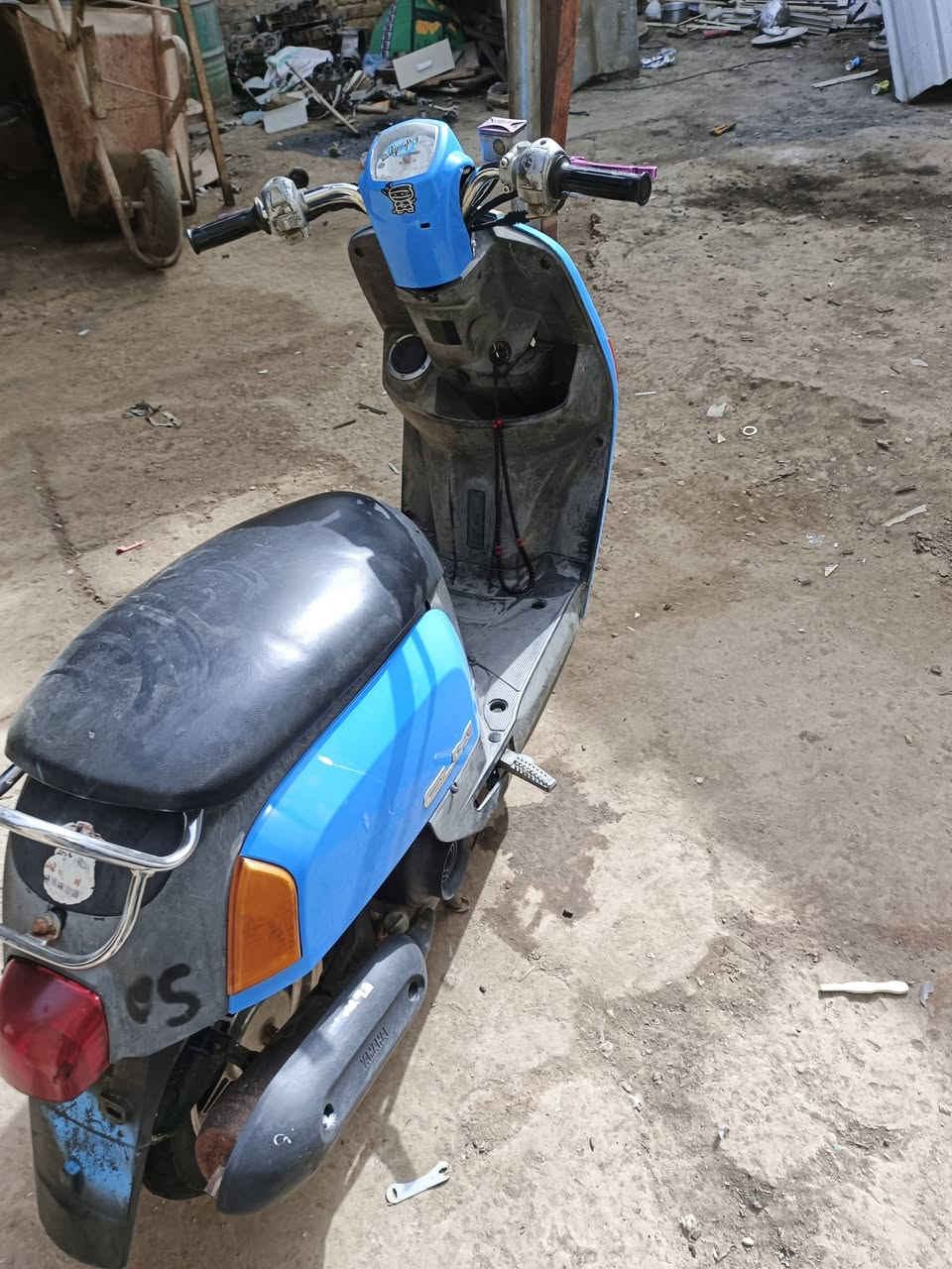 سلام عليكم
دراجه لبيع بوليس 
دراجه ما مفتوحه 
بلاديه بيه تزويد خفيف
كلج خلفي 
ويل نجمه
قبق عمبار
بدأت مال بريق
دراجه ما صاله هوايه من رمبه صاله ٣تشهر من مجمع تي ماكس
سعر ٧٠٠وبيه مجال
مكاني حله سيف سعد كبل علوه مال مخضر


**إذا كنت صاحب هذا الإعلان وتريد حذفه لأي سبب، رجاءا أرسل رسالة إلى الدعم الفني**