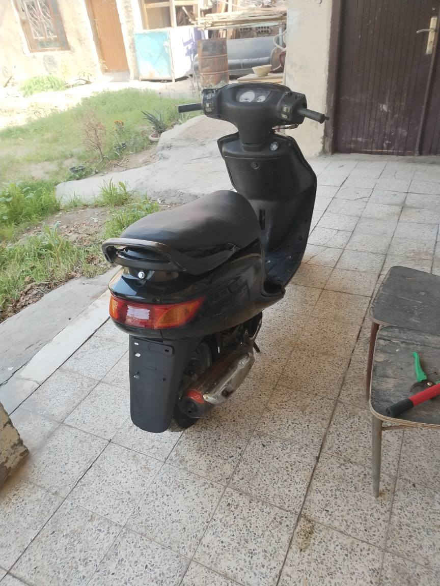 دراجه فراشه للبيع صاله فتره قليله من طالعه من الرمبه كله على البلاد السعر 400مكاني حله سنتر مدينه رقمي *********** حلة, بابل
