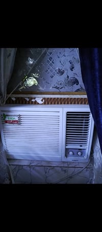 مكيف توسوت للبيع تدفئه شغاله التبريد يحتاج غاز فقط السعر 250 الف بغداد...