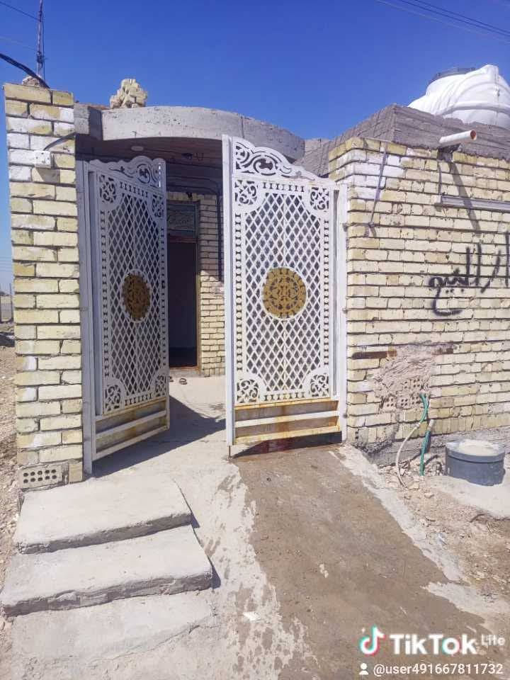 سلام عليكم داراللبيع حي دجله قرب حي نصر بناءجديد ال مساحه 100 السعر50وبي مجال الاستفسار ***********
