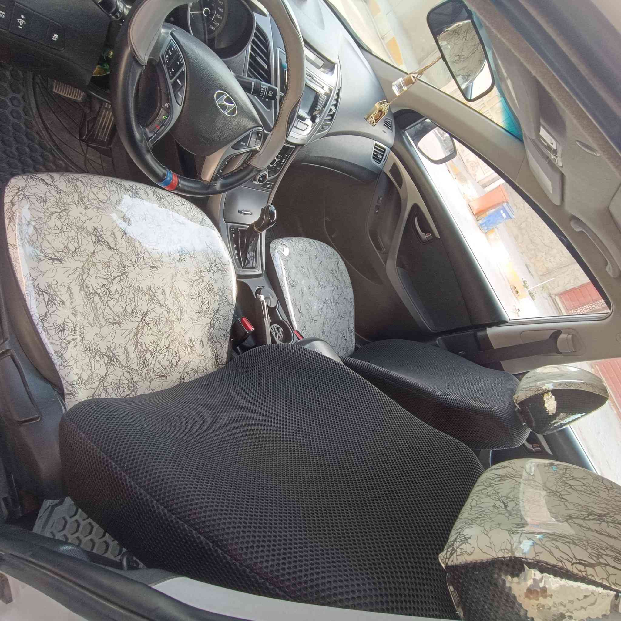 النترا موديل 16 امريكي رقم بابل مكينه 1800 تدفئه تبريد حداديه ادامه كامله قبل شهرين حداديه امامي خلفي تخم تايرات والسونار مرافق الصور السعر 120 
***********  واذا مراوس بسيارة عاليه
