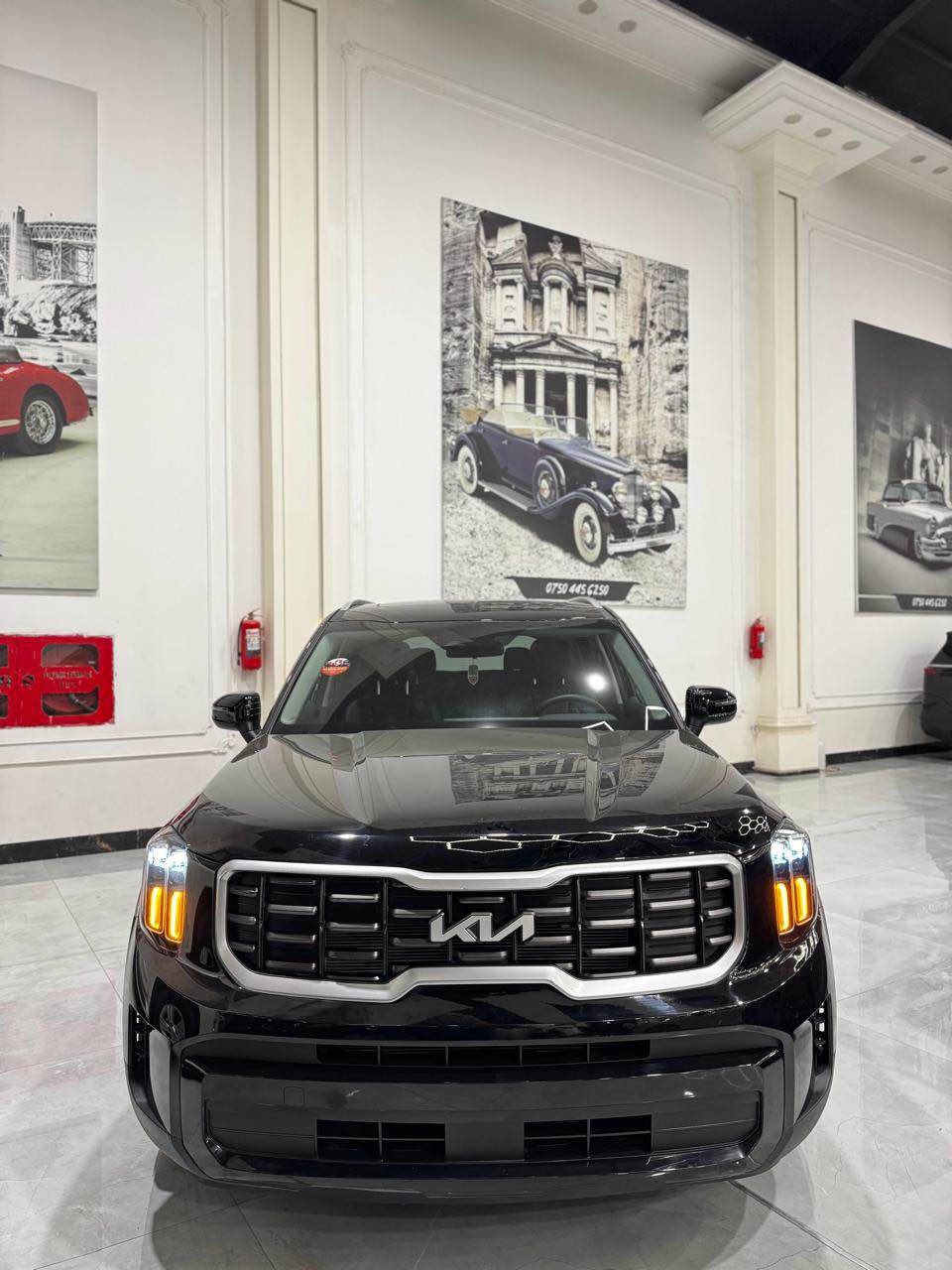 🆕 2025  KIA TELLURIDE كيا توليرايد    

السياره جاهزه 100/100 بدون اي نواقص او مصرف 

 المواصفات : 
السياره فول مواصفات 
فتحة السقف( سيلايت)
داخل VIP
* بصمة  و تشغيل عن بعد 
* بصمة ابواب 
* كشن كهربائي و جلد 
* تبريد مركزي 3 قطع 
*  لدات مصباح امامي وخلفي
* رادار امامي + رادار جانبي
*  شاشه تاب حجم كبير 
كشنات هيتر VIP
*  شاشه اعطال
3 مقعد ( 7 راكب ) 
*  حساس قياس ضغط هواء الاطارات♻️
*  ويل كب   كروم اسود بلادي 
* نظام قيادة (ذكي👌 نورمال🍃 سبورت🚀 )
*محرك ستة سلندر حجم 3800L
  
ملاحضات : راديترات وتبريد وغاز شرط الفحص بلادي شركة ⚕️ حجر الصالنصه بلادي شرط الفحص 

الضرر:  جملغ السكن + ربع البونيت  ( بدون دواخل) 
رقم الشاصي مجود مع الصور 

السعر : 275$  ورقة -  
العنوان : اربيل ( ) كاتي تترقم شمالي 

 للأستفسار الرجاء اتصال او مراسلة .*********** أربيل, العراق
