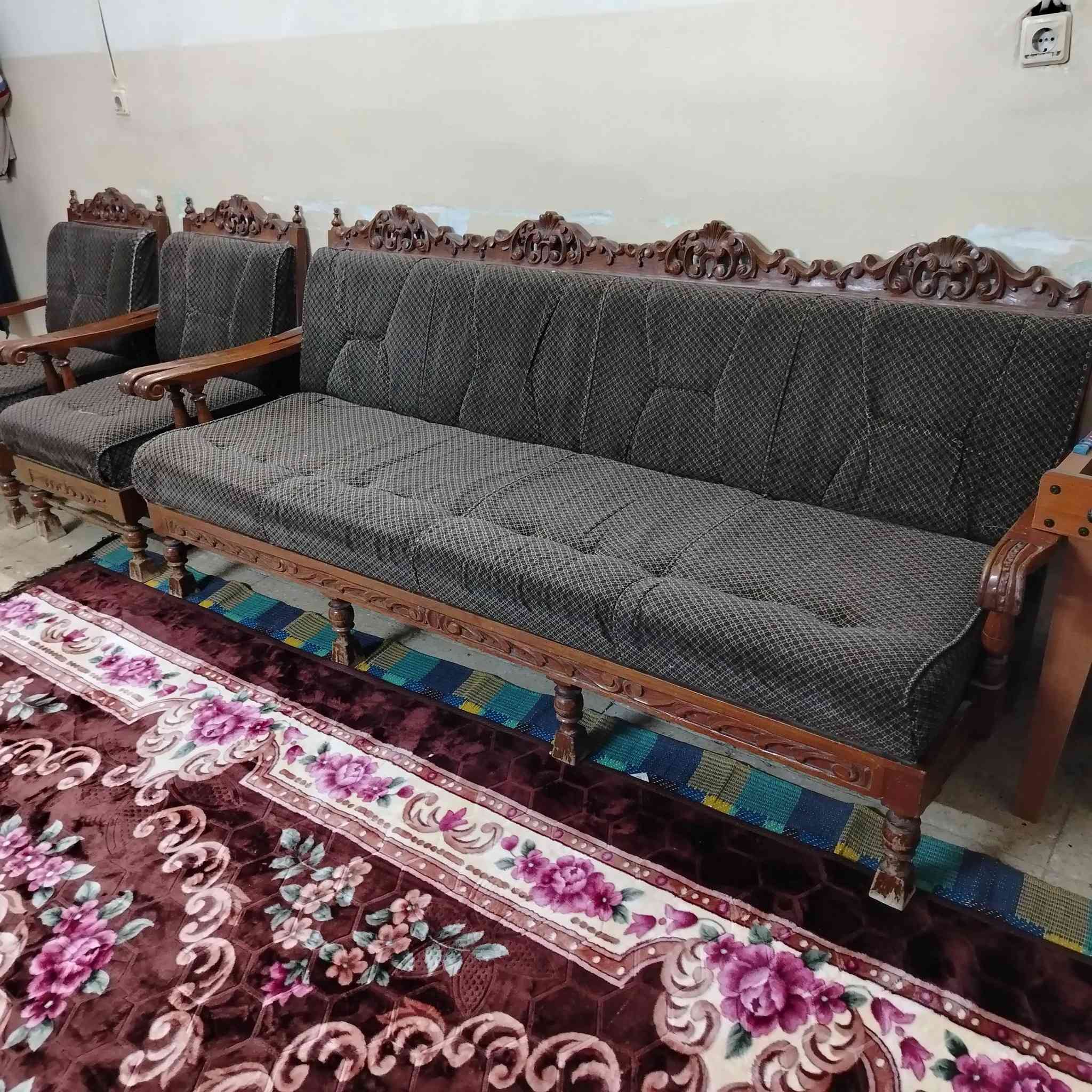 ديوان للبيع
السعر250 وبي مجال
التفاصيل بلخاص
الرقم والاستفسار
***********4
