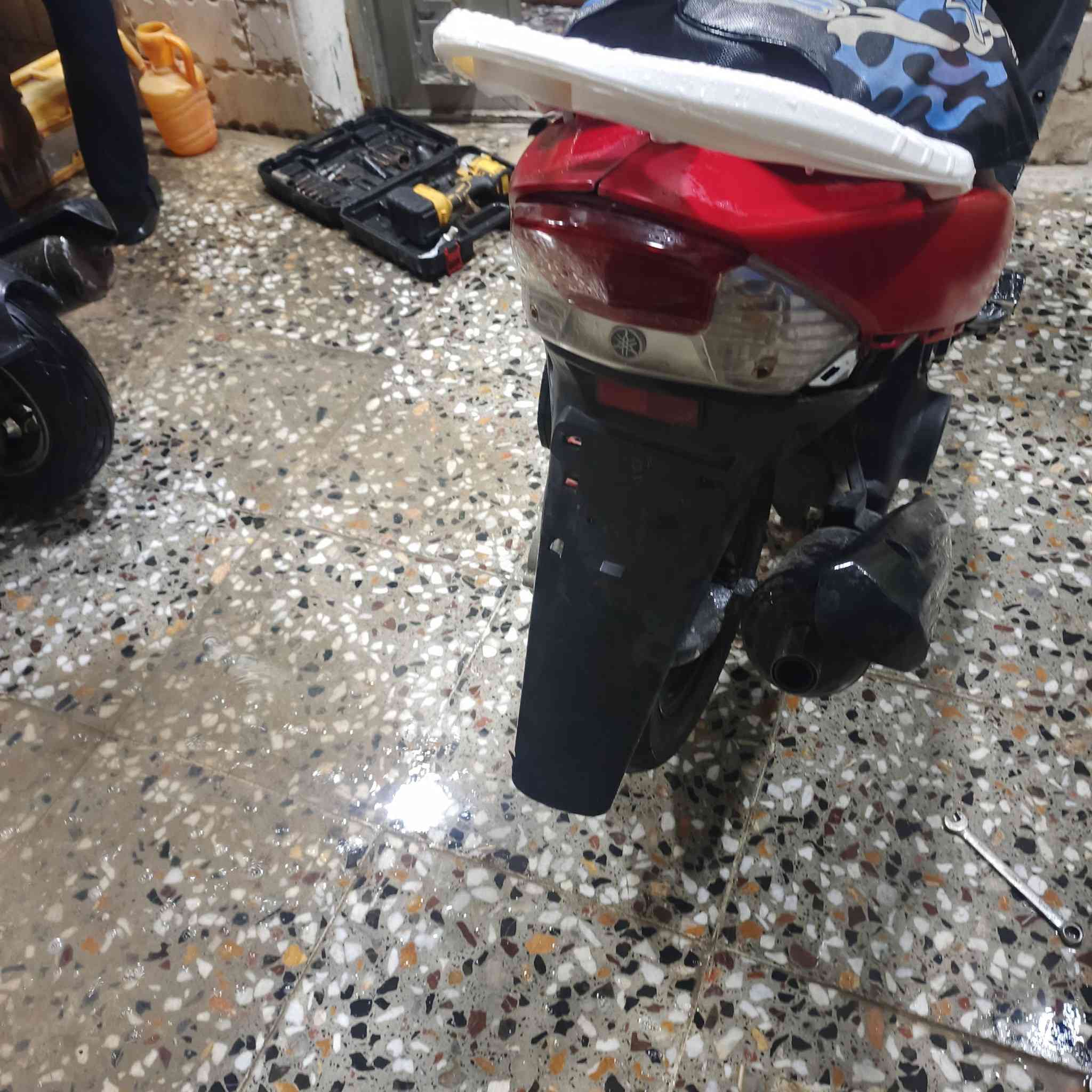 سلام عليكم ماكس عدله نكره سلف مال لعب كلشي جديد بيهة 55  شلعه و معدل  دراجه كامله امكمله 450 و بيهة مجال شي بسيط 
*********** هاذ رقمي بي واتساب
