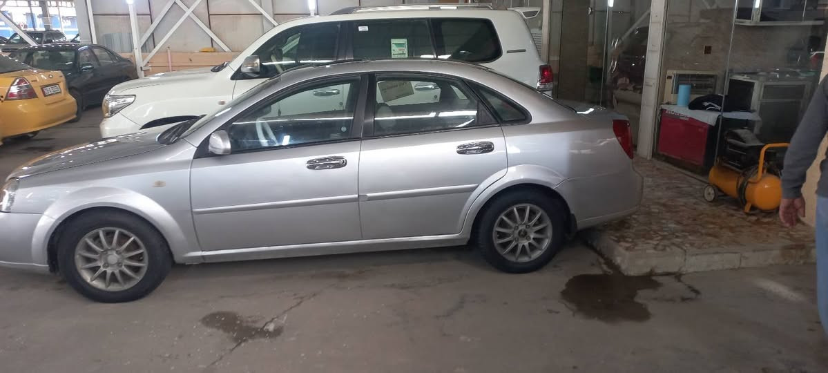 2007 خليجي اوتوماتيك رقم بغداد سنويه جديدة مكفولة من الضربه جاهزه مكاني بل نجف سعره 60 وبيه مجال قليل فتحه تحكم جام كهرباء ***********
