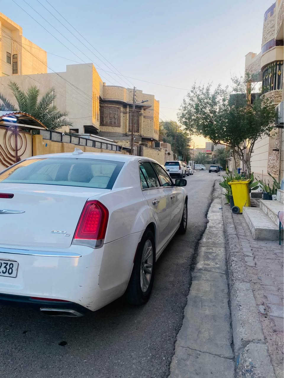 اوباما موديل ٢٠١٥ فئة c فول مواصفات 
رقم ذي قار الدولي 
ضررها الباب الخلف السائق مبدل اصلي نفس اللون 
دواخل بيجي 
السيارة جاهزة من كل شي ب اسمي تحويل 
السعر ٢١٥ وبيها مجال 

العنوان : البصرة 

*********** البصرة, العراق
