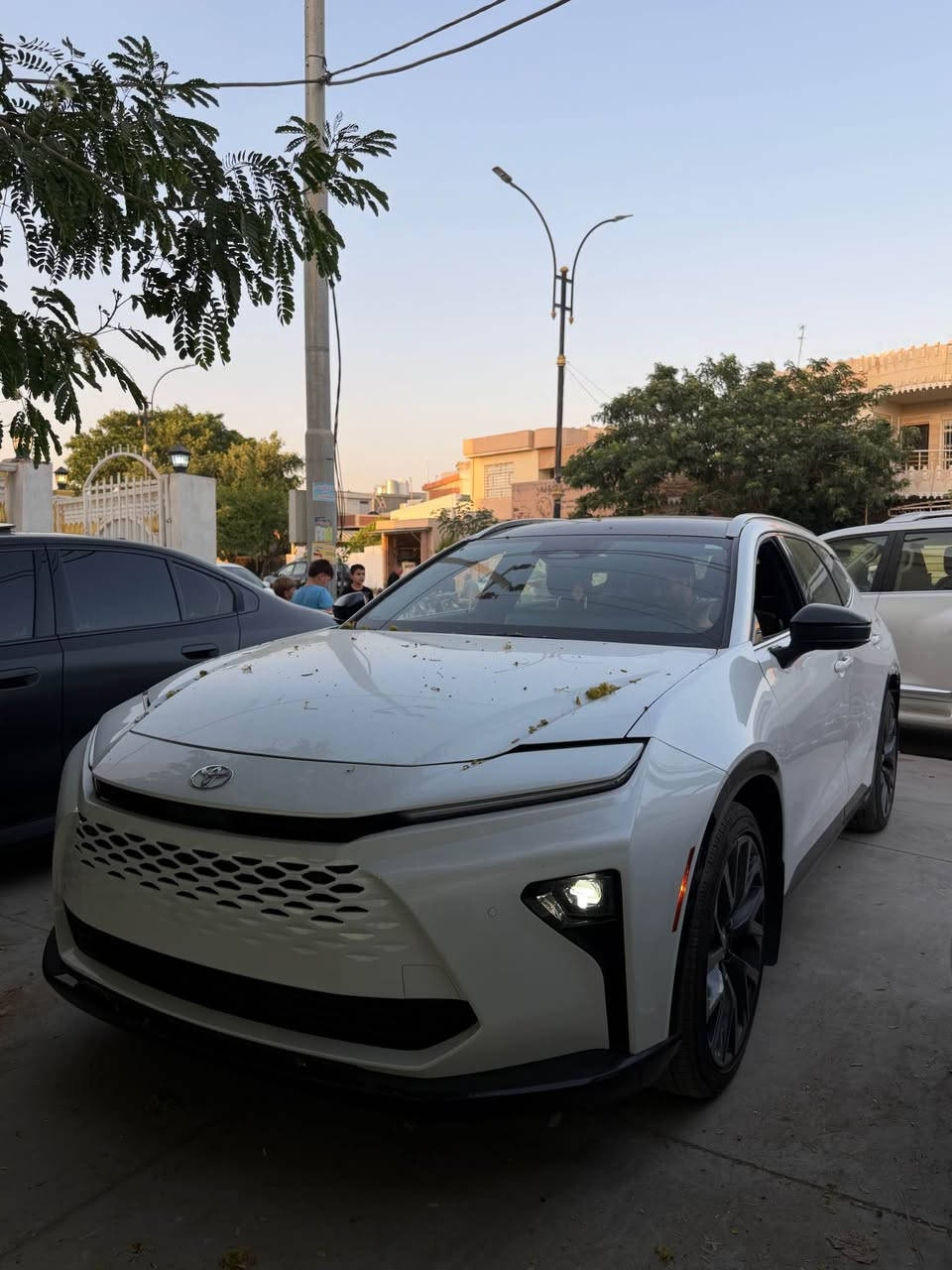 toyota crown signia XLE 2025
سلام عليكم 
تويوتا كراون من النوادر موديل 2025
ماشي ٨ الاف كيلو متر 
فوللل الفوللللل 
Awd
بانوراما 
كشن تبريد تدفئة 
داخل مشمشي 
جاملغ باب ورا السكن صبغ بدون ارباك
يترقم شمالي
سعرة 380 ورقة وبي مجال للطيبين
*********** كالار, السليمانية
