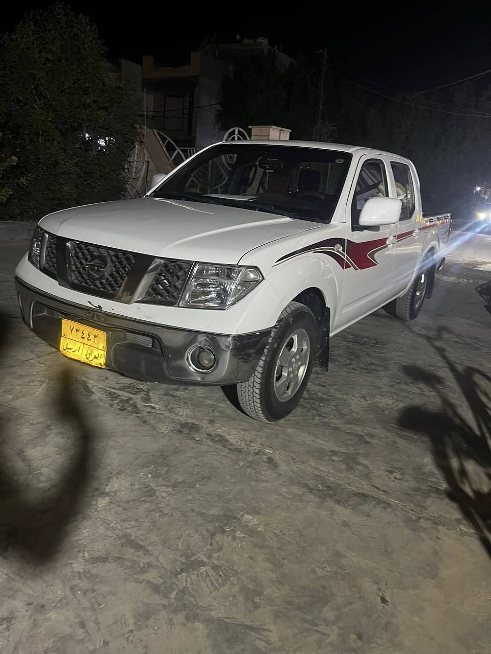 نيفاره موديل 2010 مكفوله كير اوتماتيك 
كفاله محرك جديد تخم تاير 
***********
