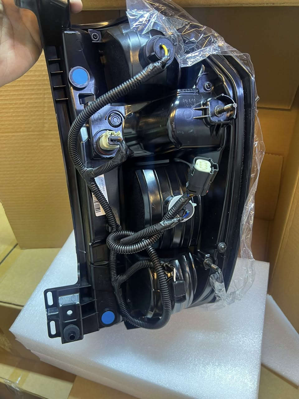 متوفر بك لايت تاهو ويوكن جديد 

موديل 24/21

بغداد ساحه الطيران 

متوفر توصيل جميع مناطق العراق 

***********
