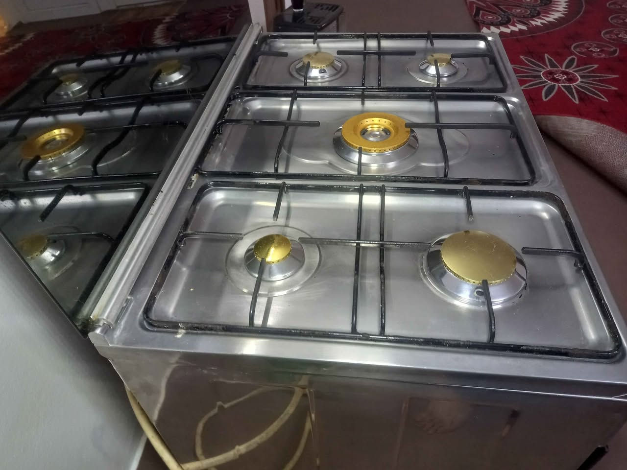 طباخ فريش مصري للبيع شرط الشغل السعر ١٥٠ ألف العنوان موصل حي الصدام بعد السيطرة عالشارع العام *********** *********** يوجد توصيل داخل الموصل أجره عالمشتري موصل, نينوى
