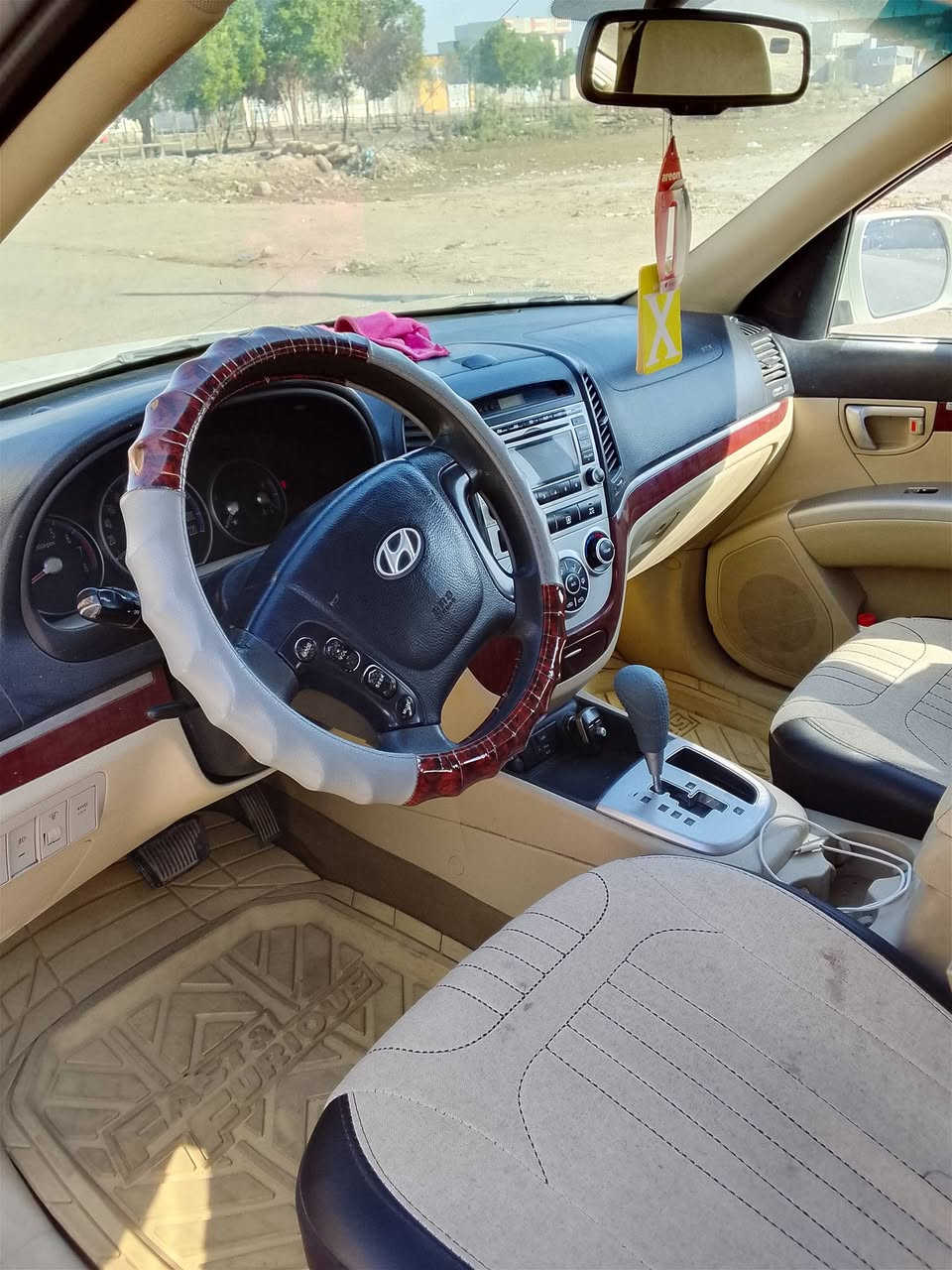 السلام عليكم
سنتافي للبيع موديل 2010 مشروع وطني بسمي

خليجيه

فول مواصفات من عدا البصمه

السياره فول سته سلندر 7 راكب مكفوله كفاله عامه من الصبغ حساسات سياره  فتحه سقف

سياره فورويل وتحكم ستيرن 

فات من عدا البصمه

محرك 2700

السياره فول سته سلندر 7 راكب مكفوله كفاله عامه من الصبغ حساسات سياره  فتحه سقف

سياره فورويل وتحكم ستيرن ثلاث قطع تبريد مكان ديالى خان بني سعد #سعر خاص ***********
