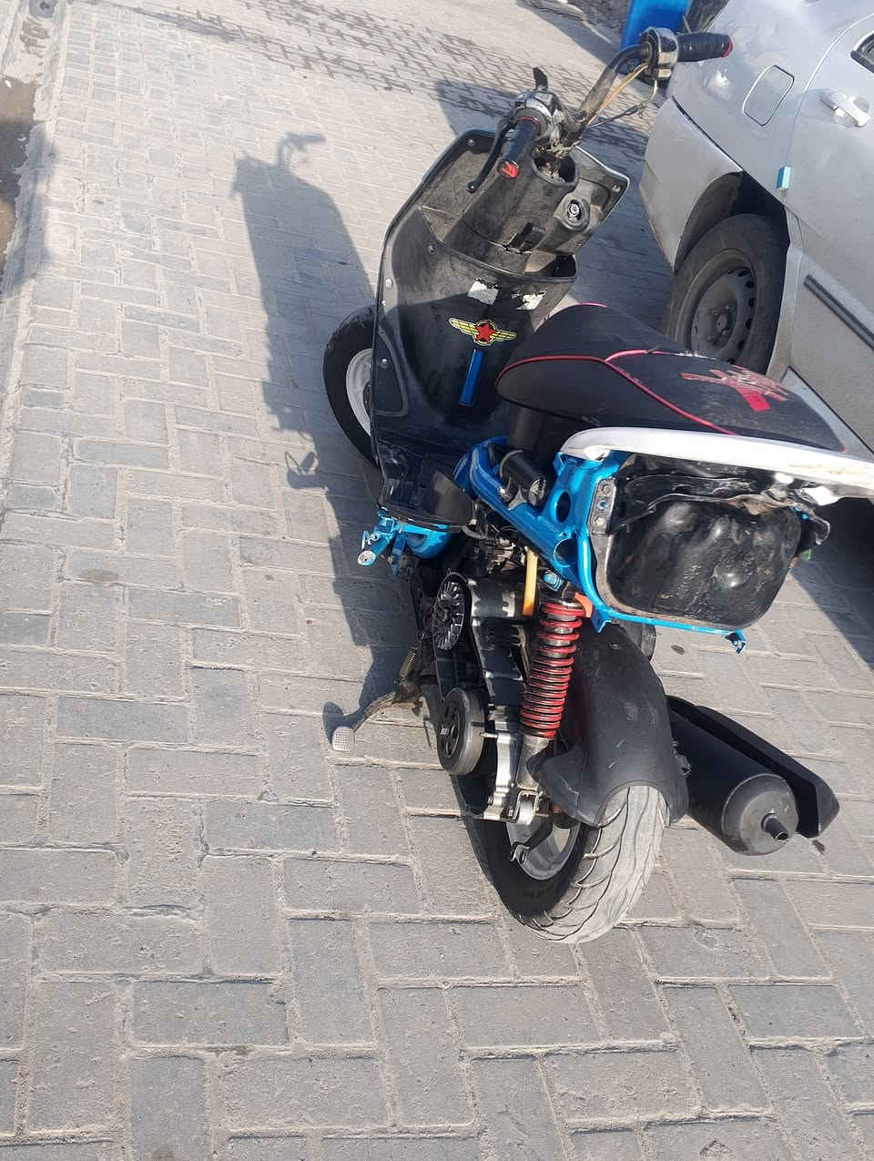 سلام عليكم عندي دراجة ماكس عدله مال لعب بلادية دراجة ممفتوحة  مكينة مال رمة شوتتهة موجودة هية ول هندر ول سوادة مال هندر دؤاجة تعمير جديد من صفر  دراجة بكل وقت نكرة سلف وهند مكاني بياع شهداء ليريدهة يتوصل وساب ***********

غير متواجد فيس 
غير متواجد فيس 
غير متواجد فيس
