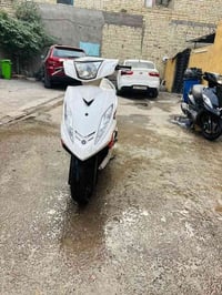 شباب عندي هايه الجي تي ار دراجه نضيفه حلوه اتخبل دراجه كلشي بيه ابلادي...