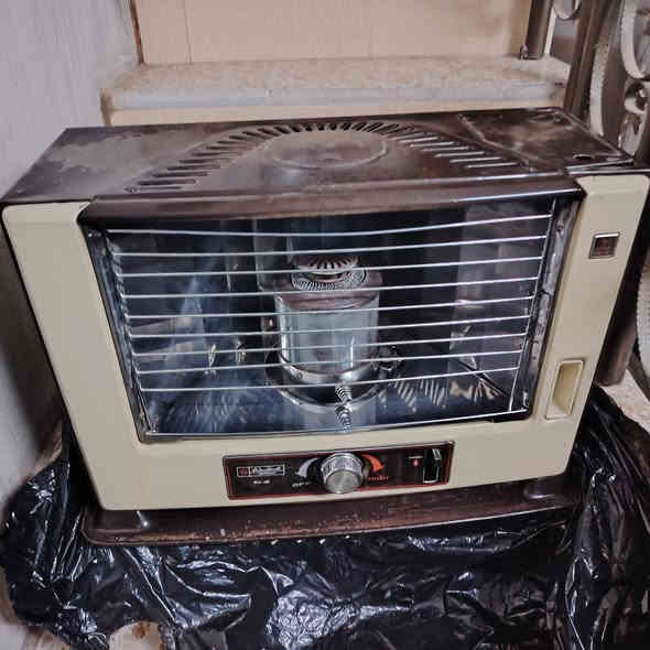 عندي صوبتين عشتار للبيع جديده وتشتغل اليغيدم يخبر علرقم ***********
