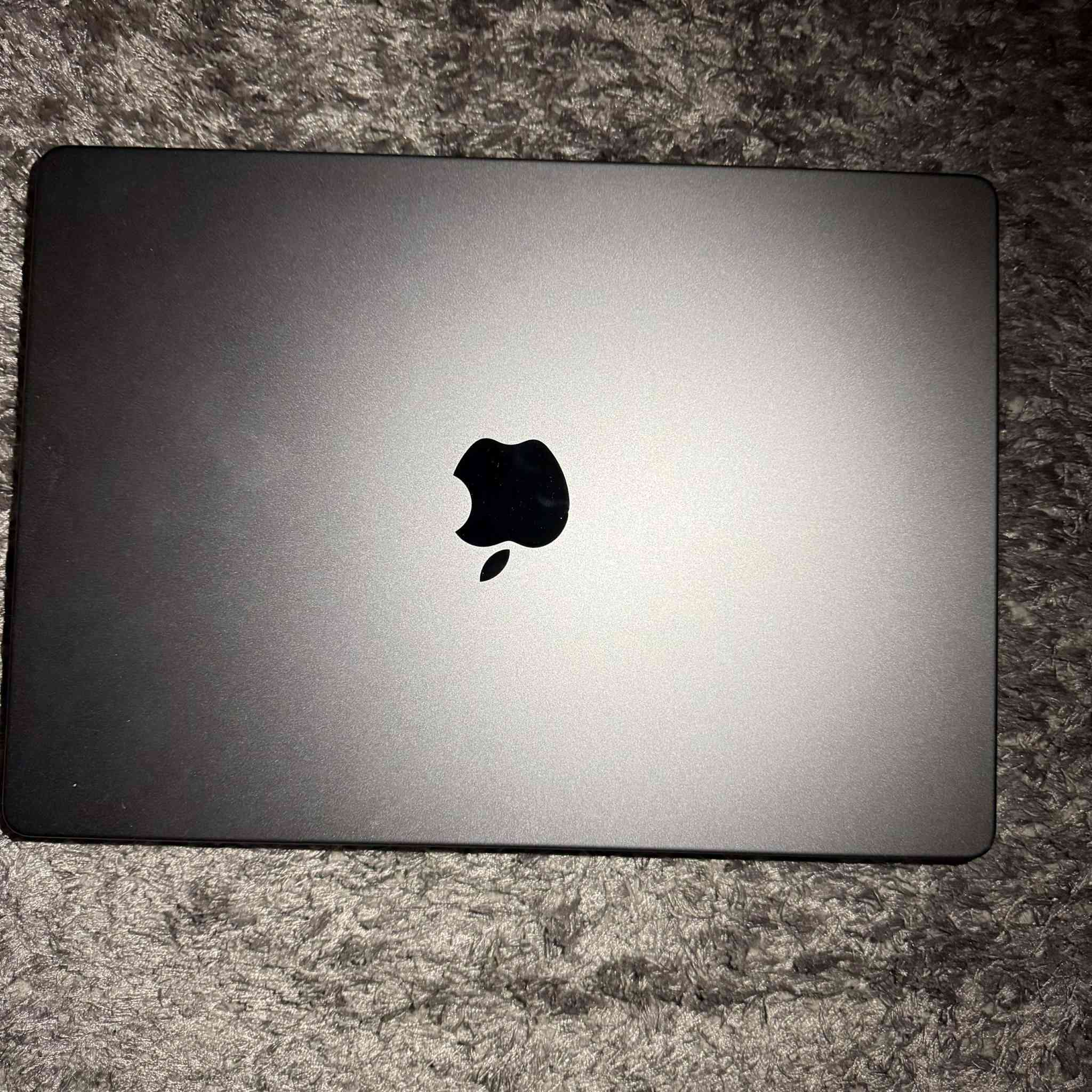 للبيع
Macbook pro M2 pro
16 GB ram
512 GB hard
14 inch
3k MiniLED 120Hz
مع الشاحن الاصلي
***********

