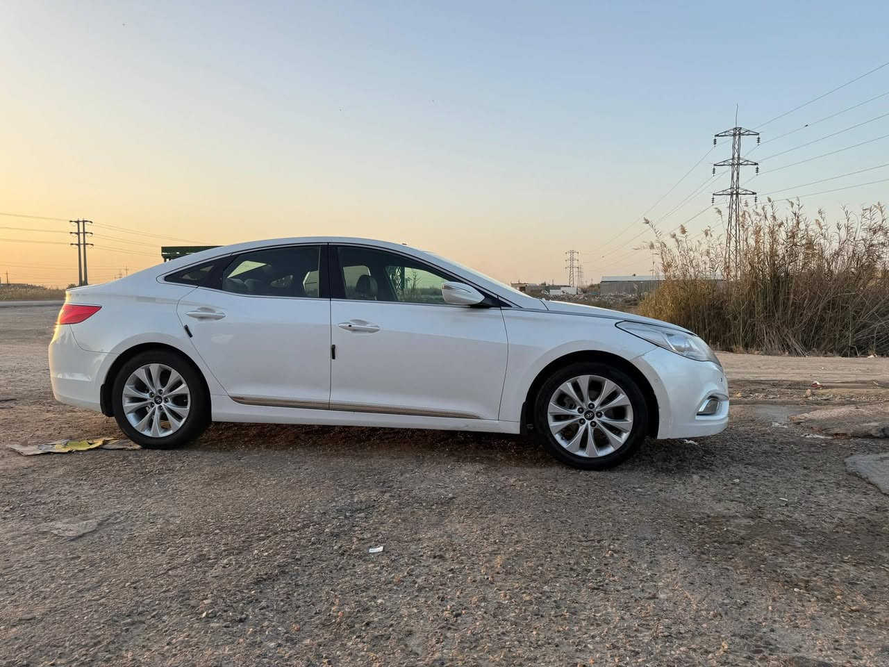 ازيرة مديل 2013 خليجي كفاله من التبديل والحادث سيارة جديده وفول مواصفات مكينه كير حدادية كلها بالكارتون بعدها السيارة جديده ماشيه ١٩٠ الف رقم اربيل بسمي سنويه توها صادرة لل ٢٠٢٩ السعر (١١٥)  مكلف بالنشر اتصل على راعيها واستفسر 
***********
مكاني الشطرة
