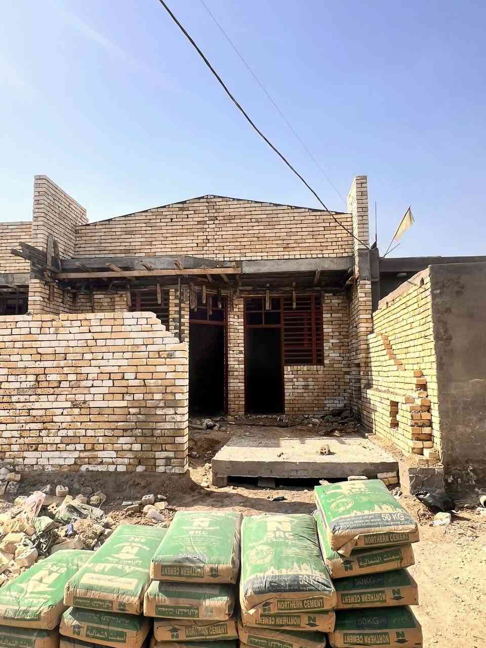 سلام عليكم هيكل مساحه185 للبيع باب الحارة شارع الرئيسي طابو زراعي بناء طابوك نهروان للاستفسار ***********
***********
