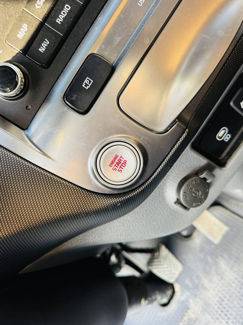 بسم الله الرحمن الرحيم 
        يعلن معرض سيد حسام الشرفي  عن وصول
          اكبر وجبة من السيارات الحديثه
                             لأول مرة يتوفر بنكو غاز زيرو (ركز👁️)
بنكو غاز 2024 زيروو صفر (بتراب الشركه) ابيض
بنكو كاز 2023 مسكر ابيض
                                           فحل غاز ابيض او ازرق 2024 غاز
دبل كاز او غاز 2023/2024
                     ترقيم جميع محافظات العراق عدا الشمال
المكان بابل-الشوملي قرب السيطرة
للاستفسار الاتصال على 
*********** سيد عباس
