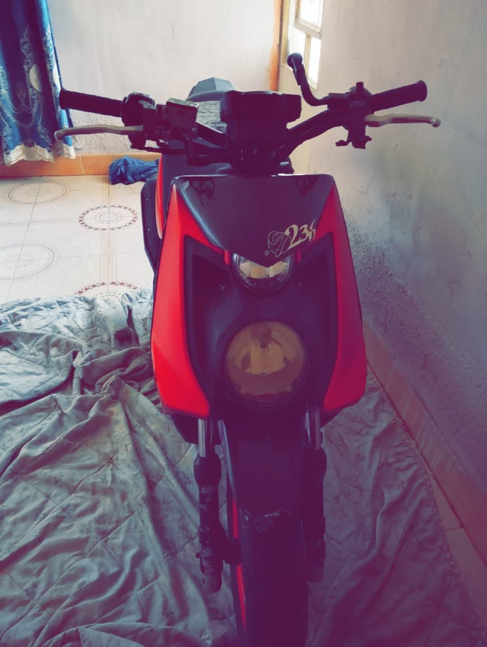 دراجة (رمبة رمبة)تجي وشوف بعينك كفالة يم اي مصلح تريد توديهة إذا مو رمبة ترجع منزلهة صار شهر اقوة شي اطلع بيهة بل منطقة افرفر قسم بالله نزلتهة بمليون و600 رايدهة بمليون و400 وبيهة مجال بسيط ولمو شراي وميعرف بيهة ليجي لان اني بايعلك رمبة كفالة مو منل شارع 🔥 خاص مفتوح +رقمي(***********)
