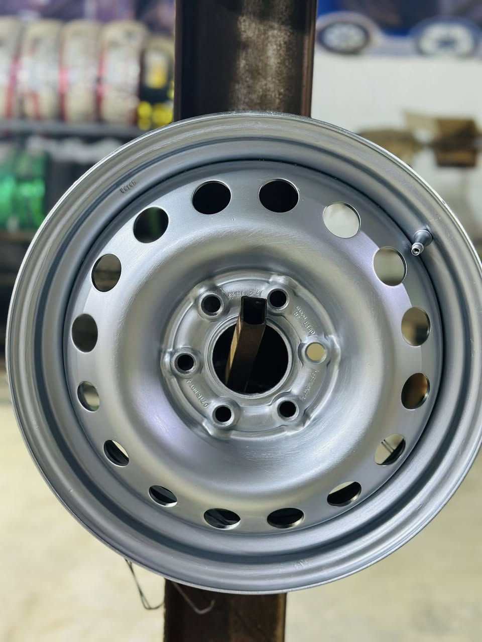 تخم ويل نيفارا حجم 15
6 ستد 

مصبوغ نضيف وجديد 
السعر 125 الف
مكان سماوه 

ويوجد توصيل لكل المحافظات

***********
