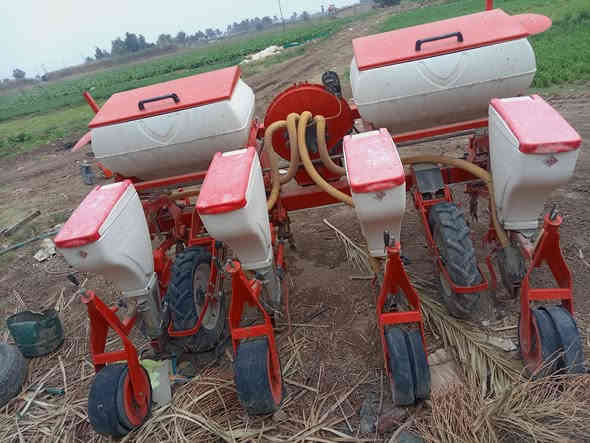 البيع طابعه مال اذره موديل ٢٠٢٠طابعه نضيفة سعره ٣٧ ورقة وبيه مجال الشراي رقم هاتف *********** كورك ***********
