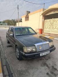 مارسيدس دب • موديل ١٩٨٩ • رقم ديالى