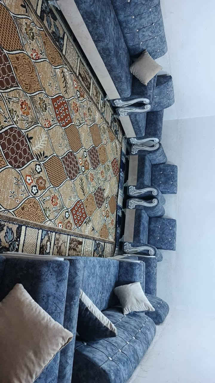 تخم 15مقعد جديد كلش اي ضررمابي نضيف جد شرط النظافه سعره 350 وبي مجال يوجد توصيل داخل كربلاء ***********
