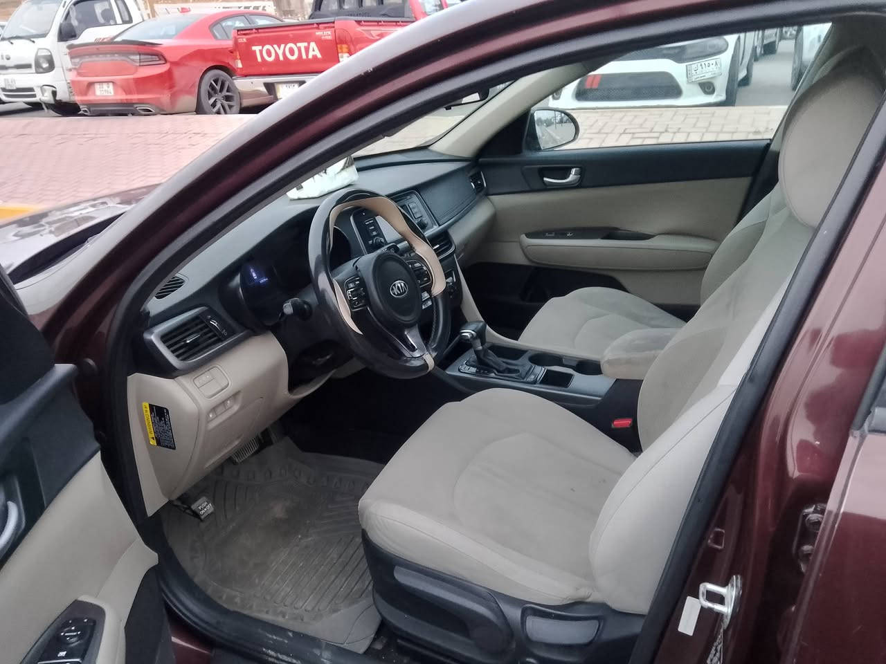 سلام عليكم سياره اوبتيما موديل 2017 وارد امريكي حادث بنيد وباب وباقي كفاله كبير محرك 2400 تبريد حداديه كهربائيات كفاله سياره ماشيه 108 تحويل وكاله سعر السياره 115 بها مجال بسيط العنوان كربلاء رقم الهاتف ***********
