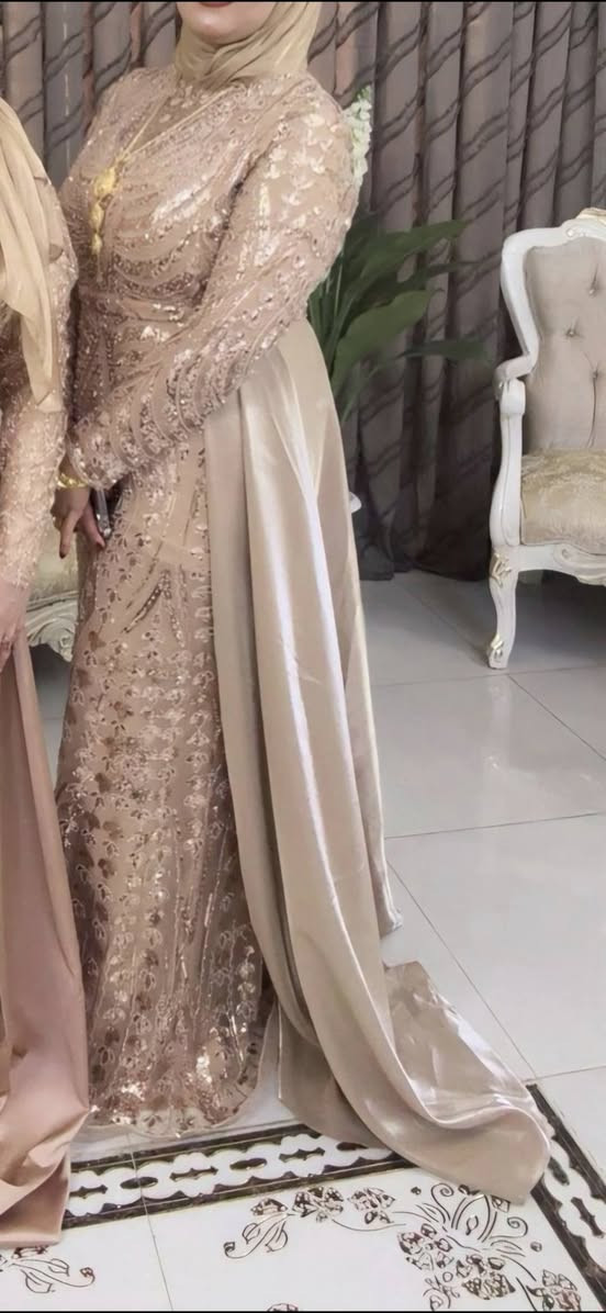 فساتين للبيع قياس ٤٦ ملبوسات فقط ساعتين لو ٣ ساعات ونظيفات كلش الذهبي ماخذتة ب١٦٠ والاسود ماخذتة ٧٥ السعر ع خاص نتفاهم واذا تاخذيهم اثنينهم سوة بيهم خصم خاص


**إذا كنت صاحب هذا الإعلان وتريد حذفه لأي سبب، رجاءا أرسل رسالة إلى الدعم الفني**