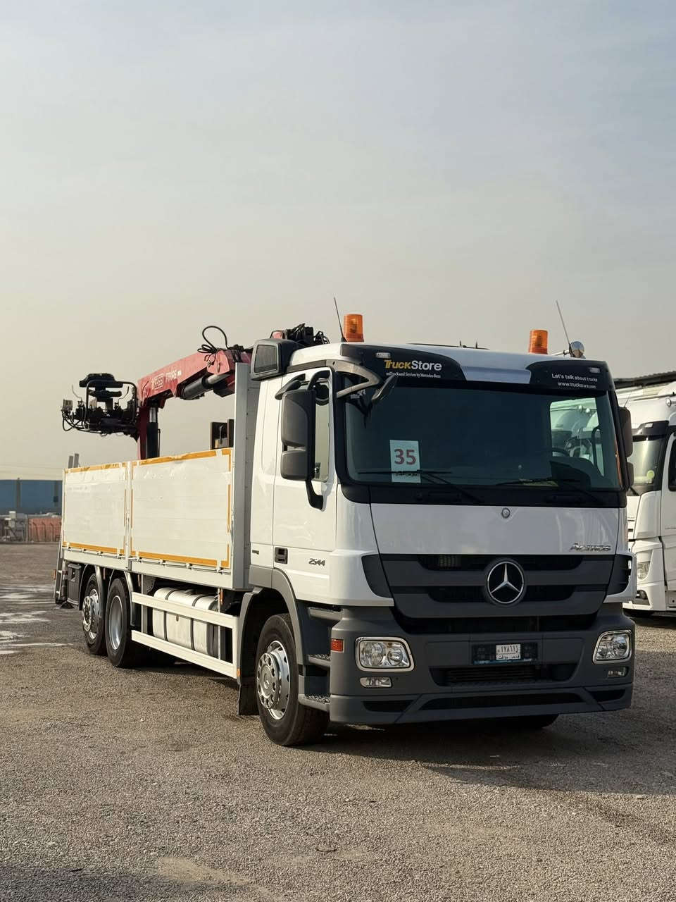 معرض مهدي اربيل
نوع : مارسيدس اكتروس كرين بلوك
موديل : 2007 فحص البصرا
حجم :2544 6V
ألون : ابيض 
مواصفات: اكتروس قمارى ربع بيلادي كرين  كرين فاسي 170 ليفر حفار 2 سيلايت توب كماش استيرن دوار سيار مكفوله من كلشي
گير : كهرباي 8 نمر كلج
 العنوان : اربيل  قوشتب تريق كركوك  معرض مهدي اربيل 
***********
***********
