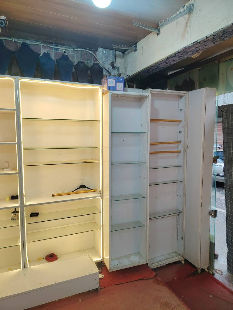 ئەم ڕەفانە بۆ فرۆشتن بۆ هەموو جۆرە ئیشێکە بێ ئەتوانن پەیوەندیمان پێوە بکەن ژم ***********زین*********** أربيل, العراق
