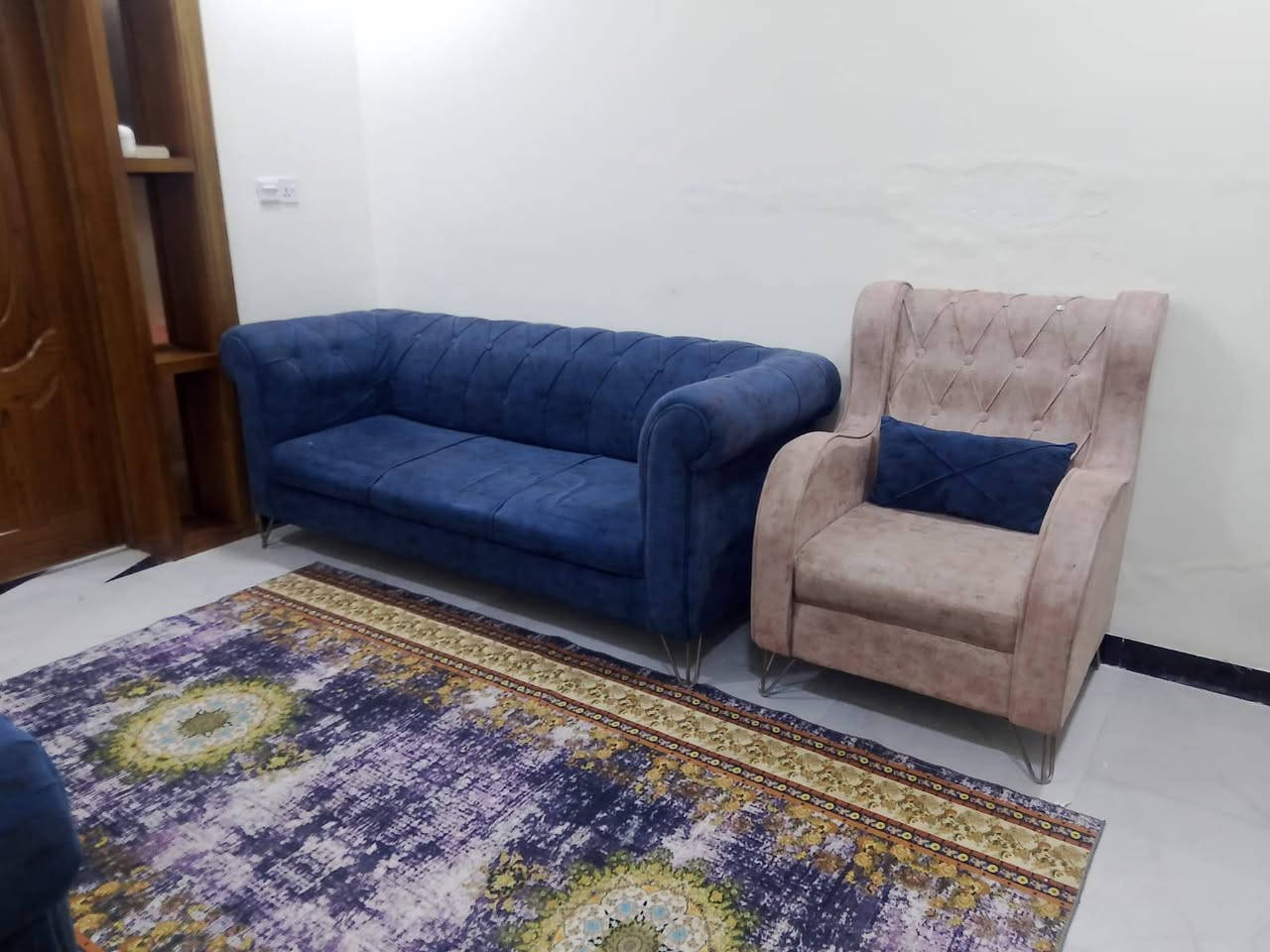 السلام عليكم  عندنه تخم البيع سعره 300بي ماجل رقم الهاتف *********** العنوان شرطه الخمسه تلدوانم قرب صيطره بغداد
