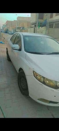 كية سيراتو موديل 2013 بيها بارد بالجاملغ الخلفي مصلح ودحچه بسيطه بالجن...