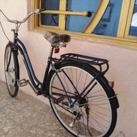 بايسكل بناتي ياباني حجم 27 بلادي نظيف ياباني جديد كله كامل تايراته جدد...