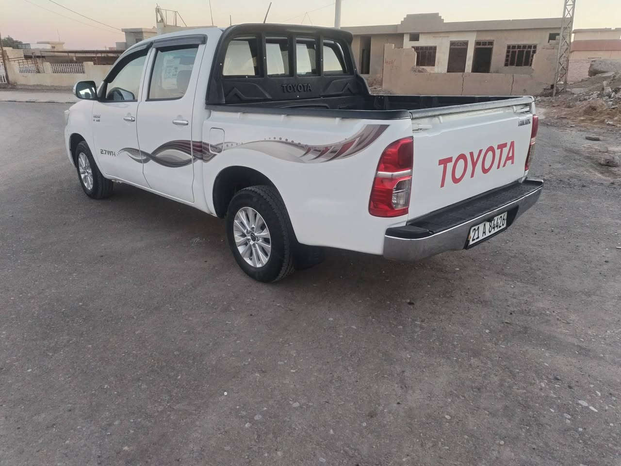 سلام عليكم البيع بكم  موديل 2013 مكفوله
كفاله من صبغ سياره رقم سليمانيه شرط التحويل تخم تاير صدر
محرك وكير شرط سياره جهازه 
مكان سياره بيجي 
سعره 195 وبيه مجال 
مراوس يرهم حسب القناعه 
رقم الهاتف ***********
رقم الهاتف ***********
