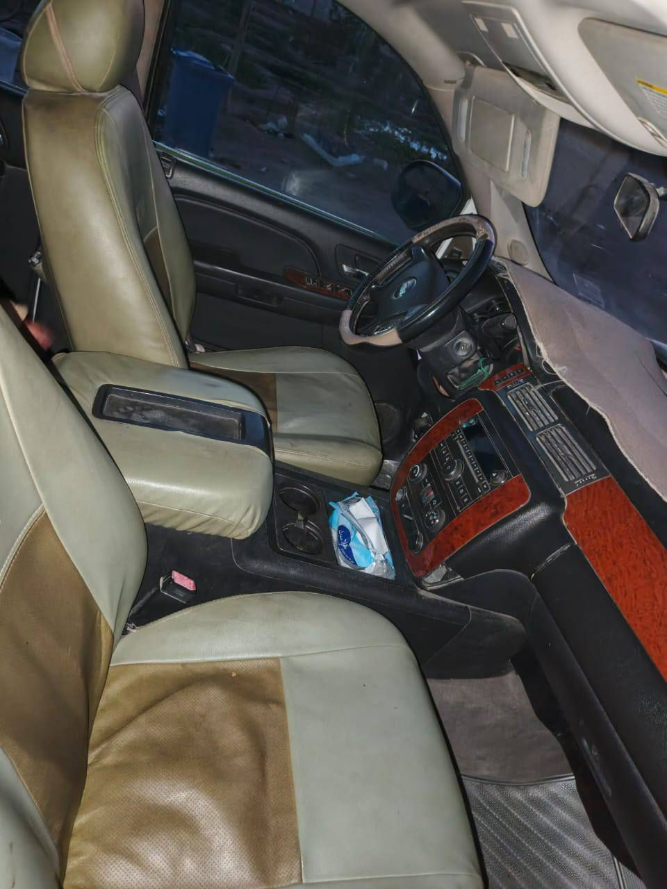 السلام عليكم
سياره تاهو مديل 2009 المكان كربلاء بس المحرك قليل بي التبخير سعرها 165 
رقم المبايل /***********
