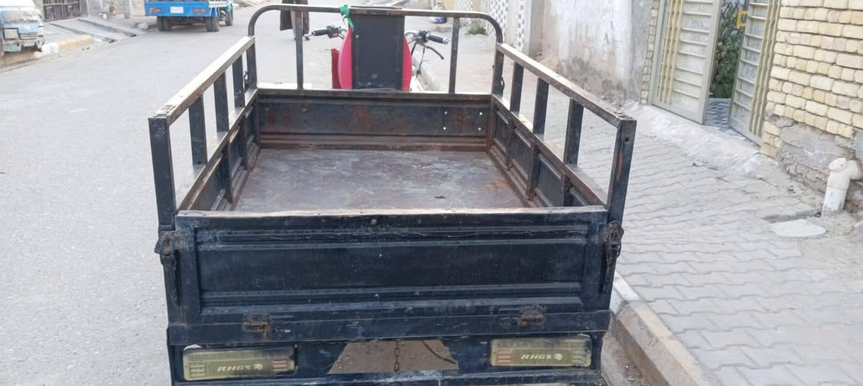 السلام عليكم ستوته امتيار مديل 18 شاصي مكفول كفاله عامه من العيب الشرعي محرك نضيف اكسن كير كله مكفول بس كلجات بيهن خرطه بسيطه من تنمر بل واحد والثاني تواير جدد كهربائيات شغاله بس تريد ترتيب سلف بيه عطل بسيط حاليا تشتغل هندر السعر خاص مكان الستوته رميثه حي العماريين منطقة ال طواش الاستفسار *********** بيه واتساب
