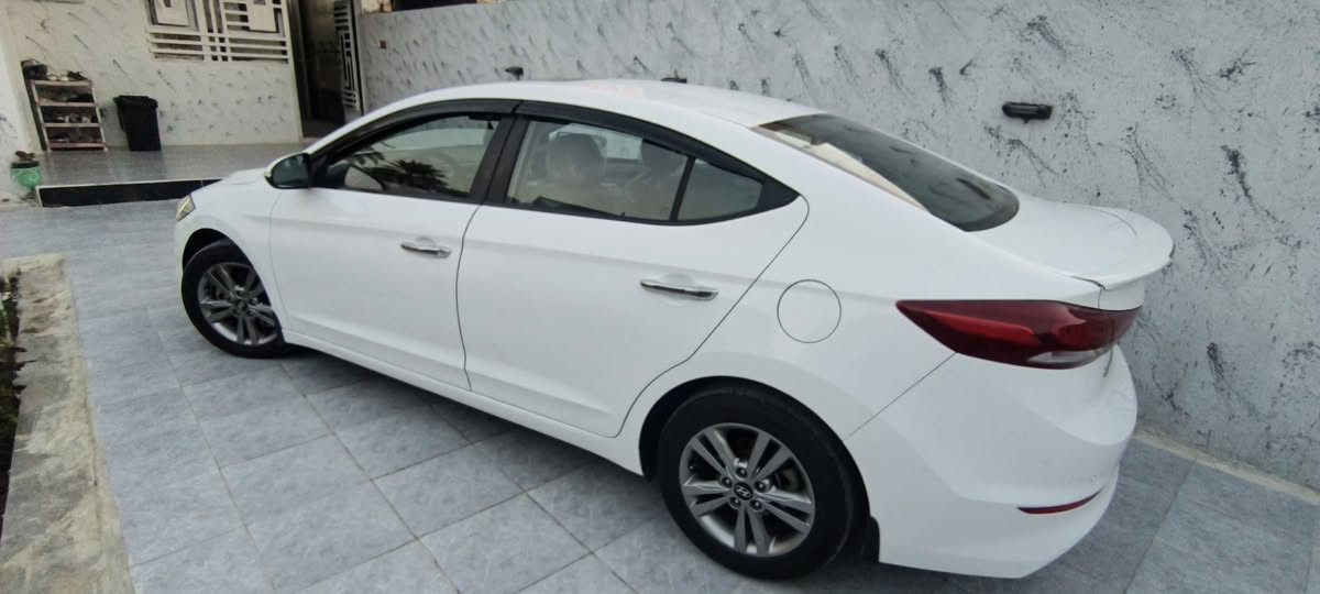 النترا 2018 خليجي رقم بغداد مشروع وطني الرقم الجديد
‏السيارة اخت الزيرو ماشية 75
‏مكفولة كفاله عامة من الصبغ والتبديل والبارد 
‏ محرك 2000 دوش 
‏كير ومحرك كفالة
‏فول مواصفات 1ع 1 عدا البصمة
‏فتحة سلايت روف
‏كروز مثبت سرعة+حساسات خلفية 
‏نضام ABS +ثلاث وضعيات قيادة
‏شاشة كبيرة + كامرا خلفية 
‏داخلة فول صاج
‏تحكم استيرن جهتين + اشاير بلمري
‏مري كهربائي ترحيب
‏تبريد قطعتين امامي خلفي + حساسات خلفية
‏كشنات جلد بلادي
‏لايت لد عدسة + بك لايت لد
‏تبريد + حدادية+ تخم تاير كلة شركة
‏السيارة نظيفة جداا
‏رايدة $164 للستفسار *********** اتصال فقط
