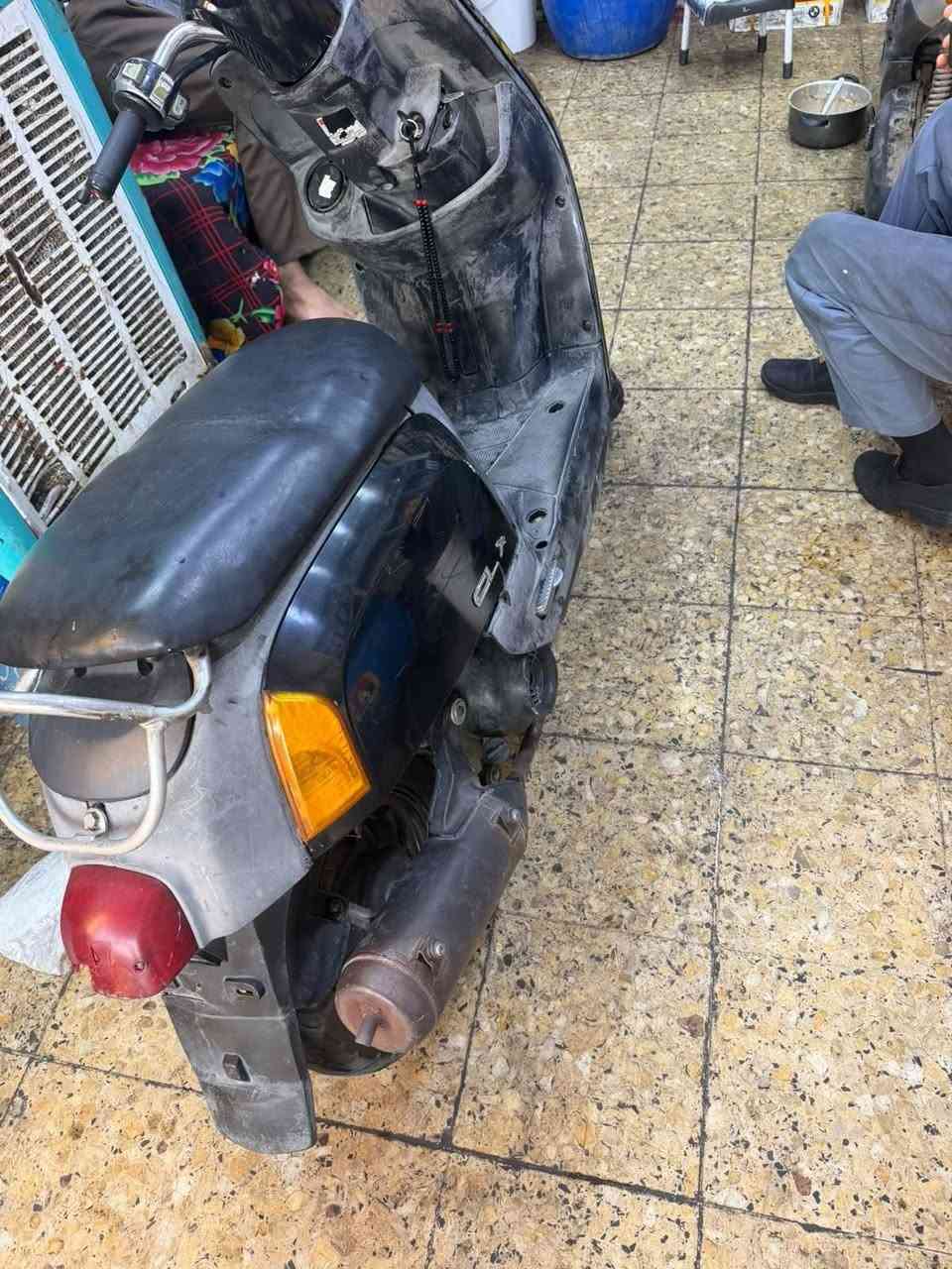 دراجه البيع ماكس بوليسي البيع سعر 500 وبيه مجال شراي يتصل ***********
