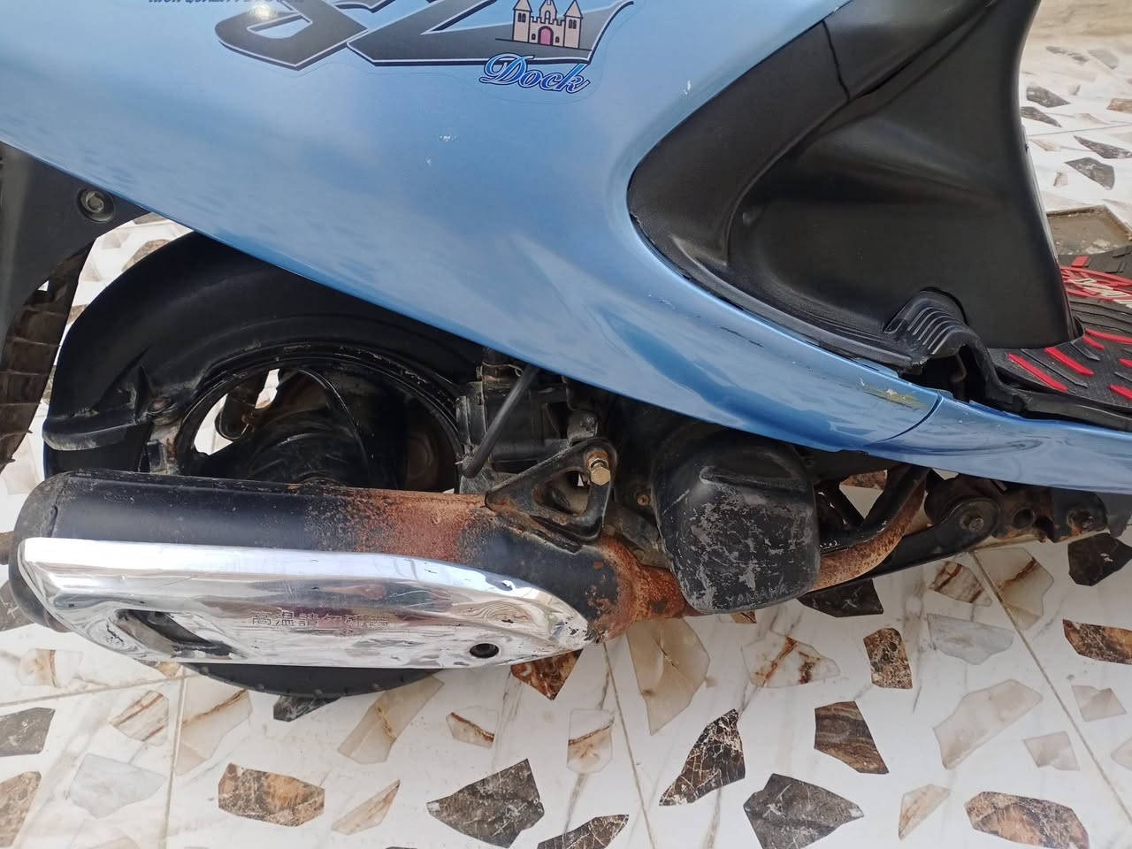 للبيع دراجه فراشه فحل دراجه كايمه مامفتوحه بيها نواقص قليله السعر خاص مفتوح ***********
