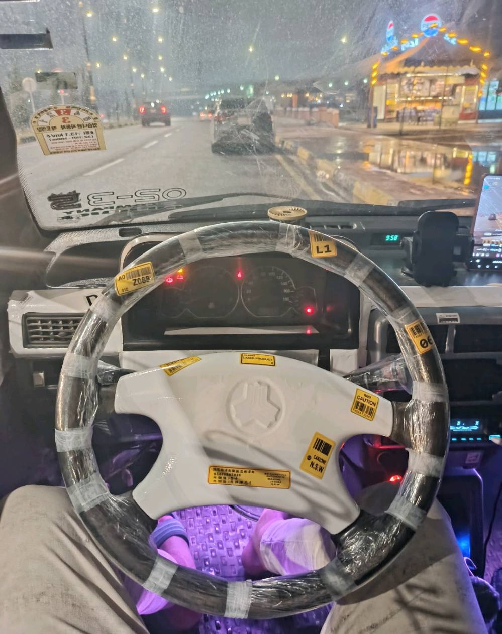 للبيع سايبا 131 موديل 2009 🚕

محرك كفالة جديد
السيارة تمشي يومي وما بيها حرارة ولا صرفية زيت
أوراق كاملة

المواصفات:

- كير يحتاج تبديل/تصليح
- التبريد يحتاج شغل
- شاصي ملحوم
- بيها عوج خفيف
- عليها هيئة 200 ألف
- تايرات جيدة
- داخلية مرتبة
- المسجل شغال بلوتوث وصوت فول 🔊

السعر: 13 ورقة قابل للنقاش 🔥
سعر مناسب جدًا وعرض نار للمحتاج 👌

الموقع: أربيل

للاستفسار:
***********

رقم آسيا:
***********

شراي تعال اخذها 🤝