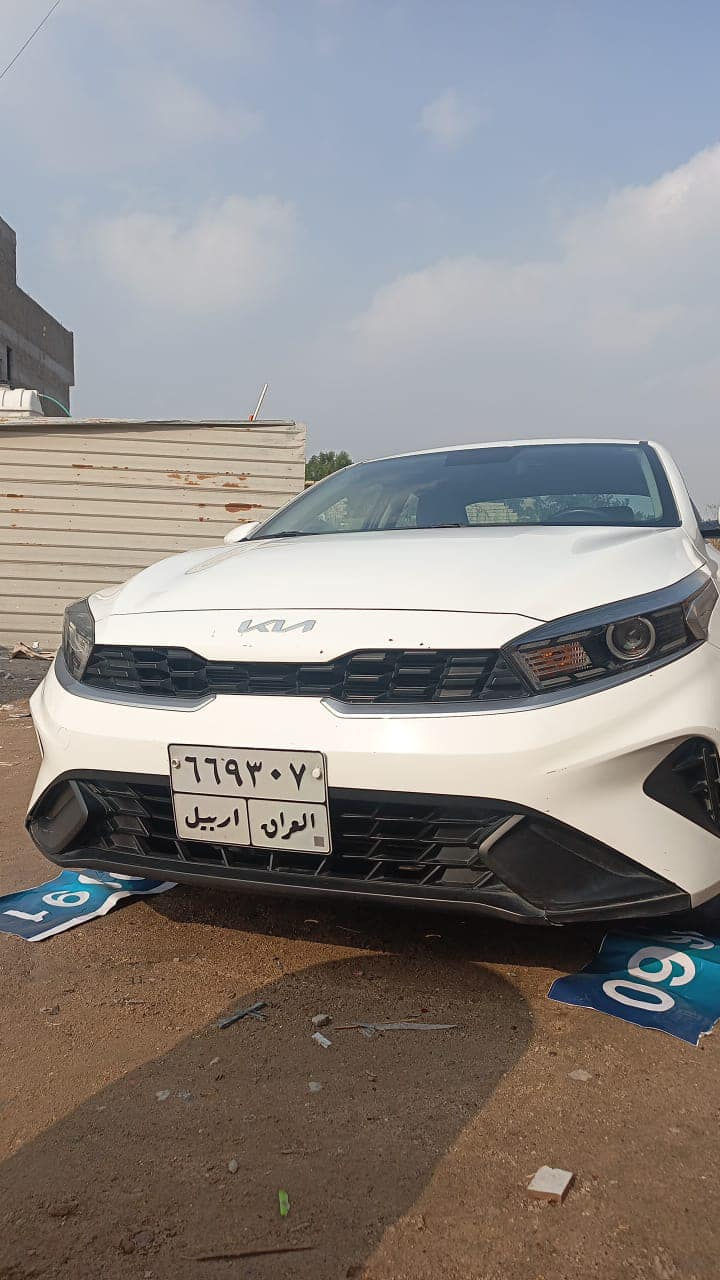 سلام عليكم سيراتو للبيع موديل 22 ماشيه 57  سعر154وبي مجال بسيط الاستفسار الاتصال ***********
