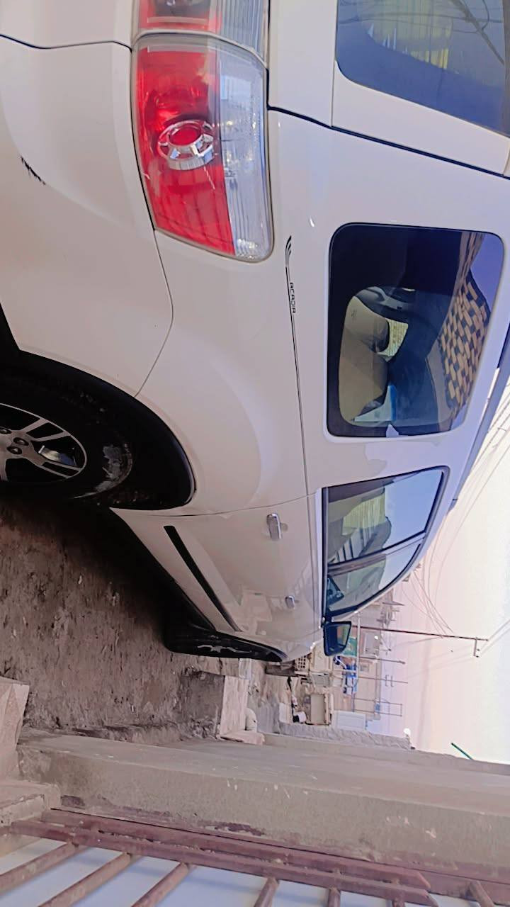 سلام عليكم اكاديا موديل 2010كفاله عامه محرك 3600سته بستم شاشه وكامره غرفته كلش نضيفه وجديده كفاله محرك كير شواصي ومن تبديل وصبغ سياره خير من تريد تحويل تريد وكاله عامه بسمي لئ2030 الله  نضافته مثل مابل صوره مكانه قلعه سكر معارض سيارات سعر 110وبيه شويه مجال لتصال علا رقام ***********
***********
